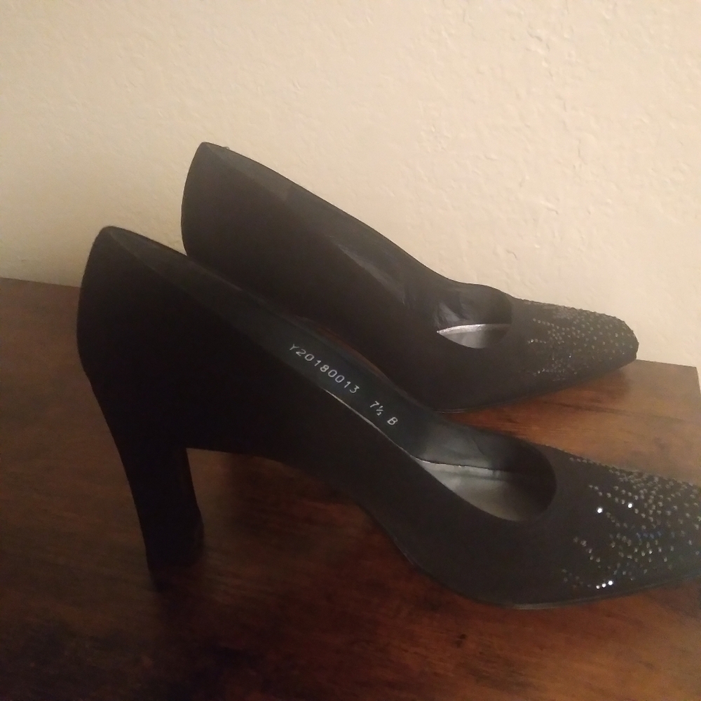 Stuart Weitzman black pumps - Picture 7 of 12